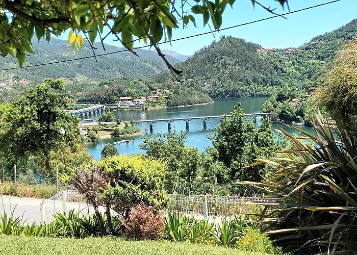 Casa De Ribes T1 Linda Vista